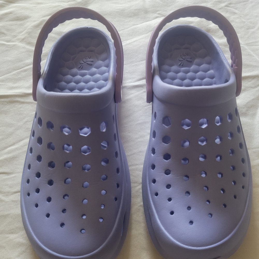 Purple Sandals with Ventilation Holes